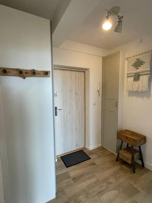 Apartament Pomaranczowy Apartament